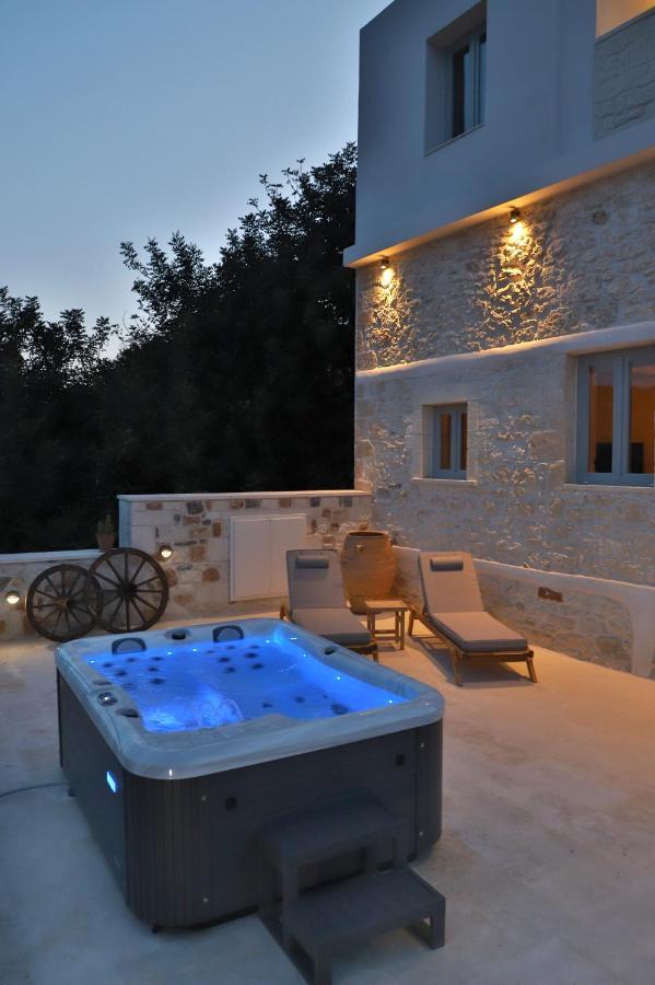 Amvikas Suites-Sitia Exterior photo